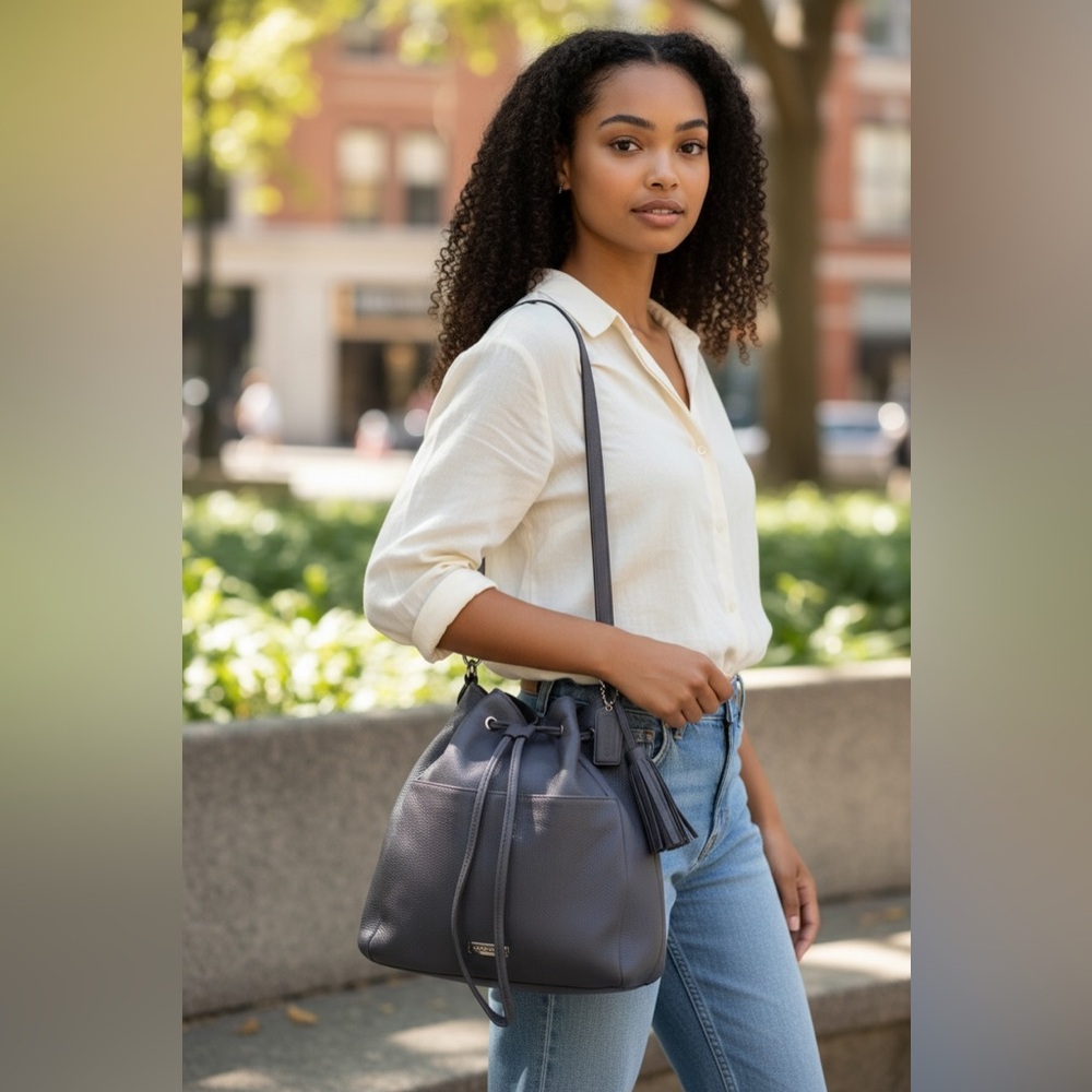 Coach 2013 Avery Purple Gray Leather Bucket Crossbody Bag